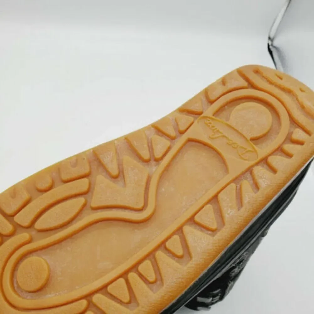 Dee Luxe Boys Snowboarding Boots Size US‎ 210